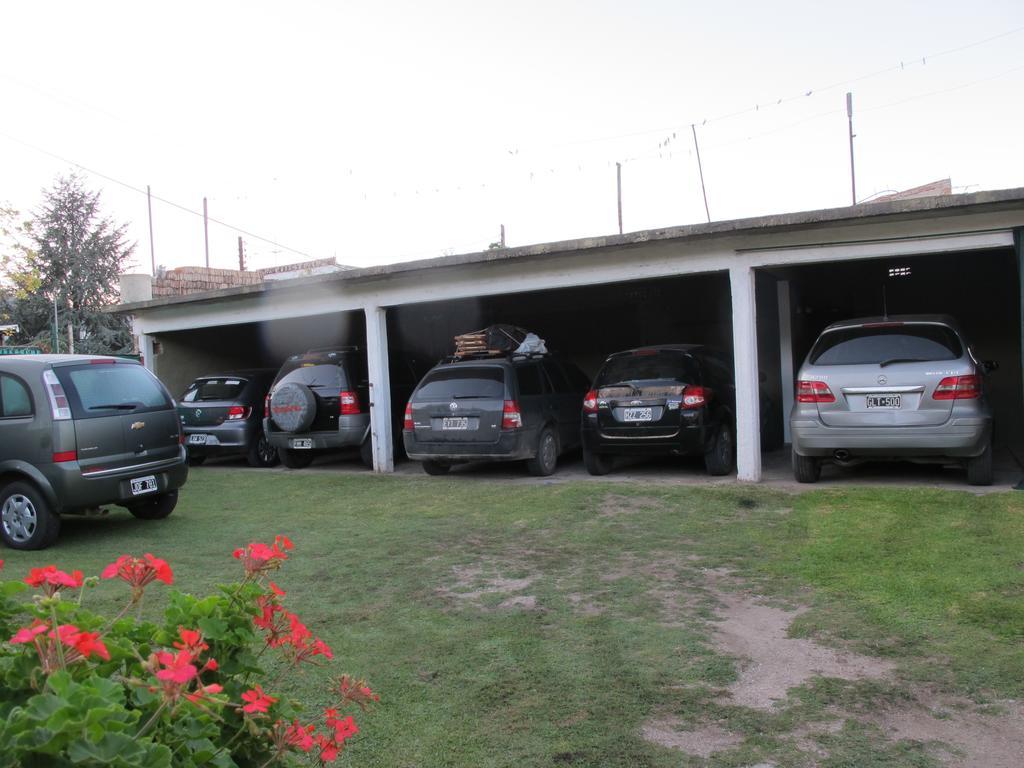 Bambi Hotel La Falda Bagian luar foto